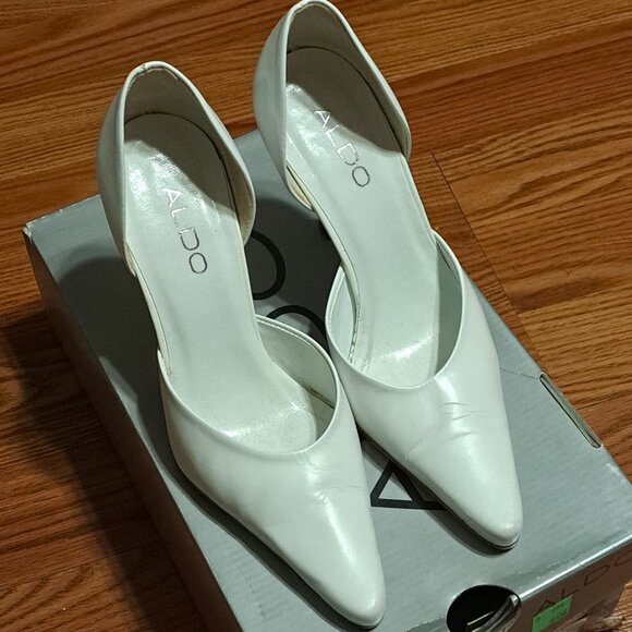 ALDO Craysa Genuine Leather White Pumps – Size 35 (US 5) - Picture 1 of 6